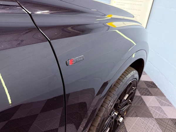 Used Audi Q8 for sale - 76227142: Photo 90