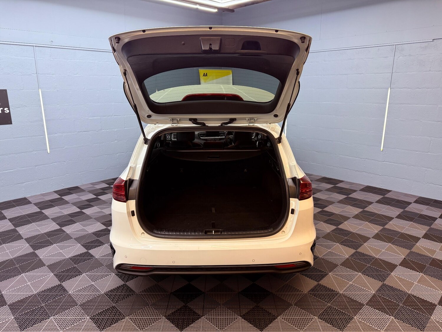 Used Kia Ceed 2019 for sale - 76388588: Photo 40