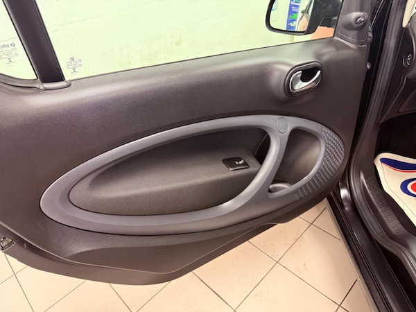 Used smart fortwo 2018 for sale - 75103509: Photo 18