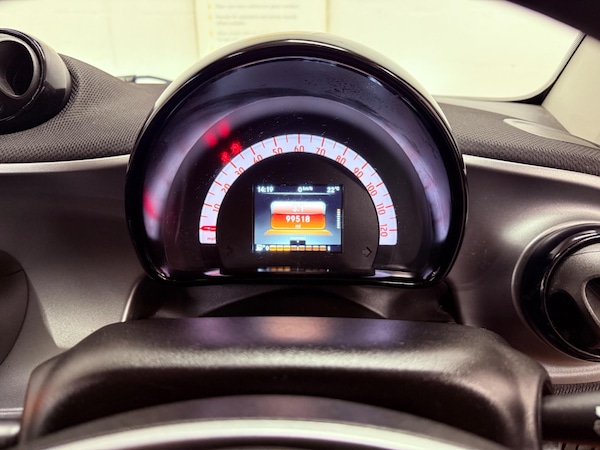Used smart fortwo 2018 for sale - 75103509: Photo 24