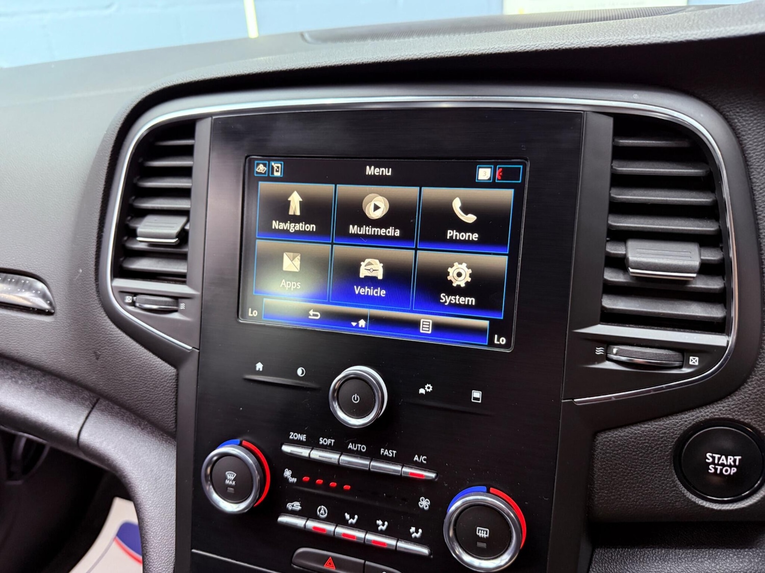 Used Renault Megane 2020 for sale - 76573475: Photo 10