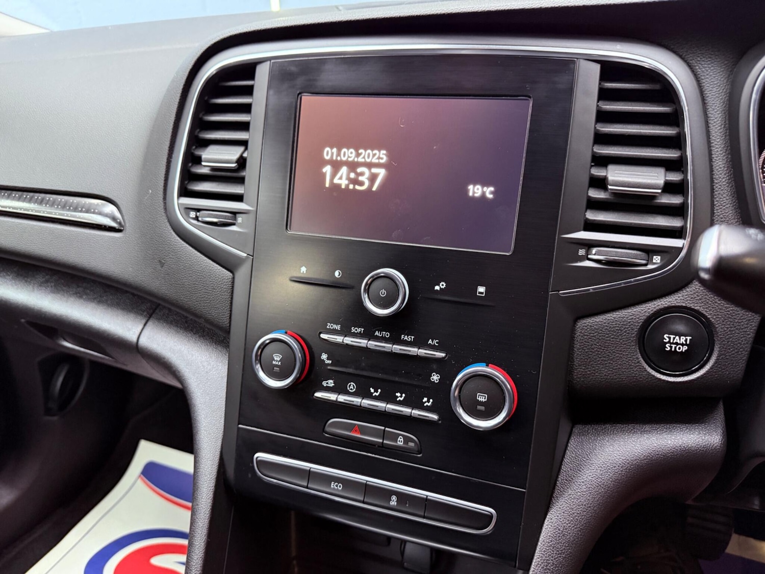 Used Renault Megane 2020 for sale - 76573475: Photo 13