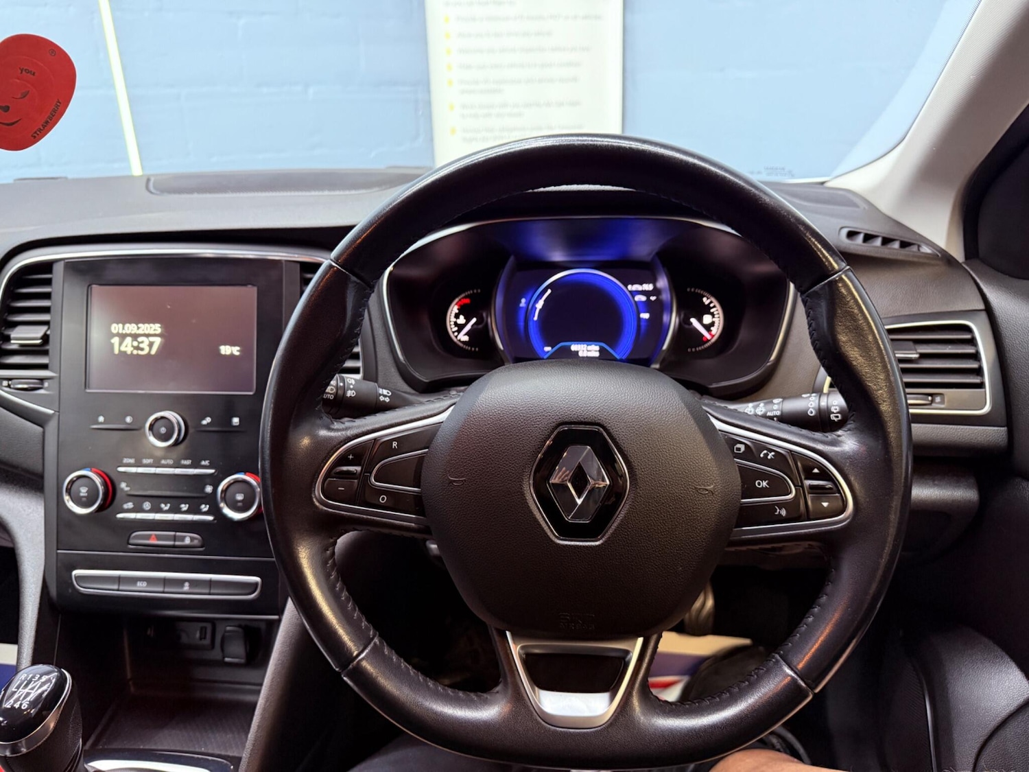 Used Renault Megane 2020 for sale - 76573475: Photo 19