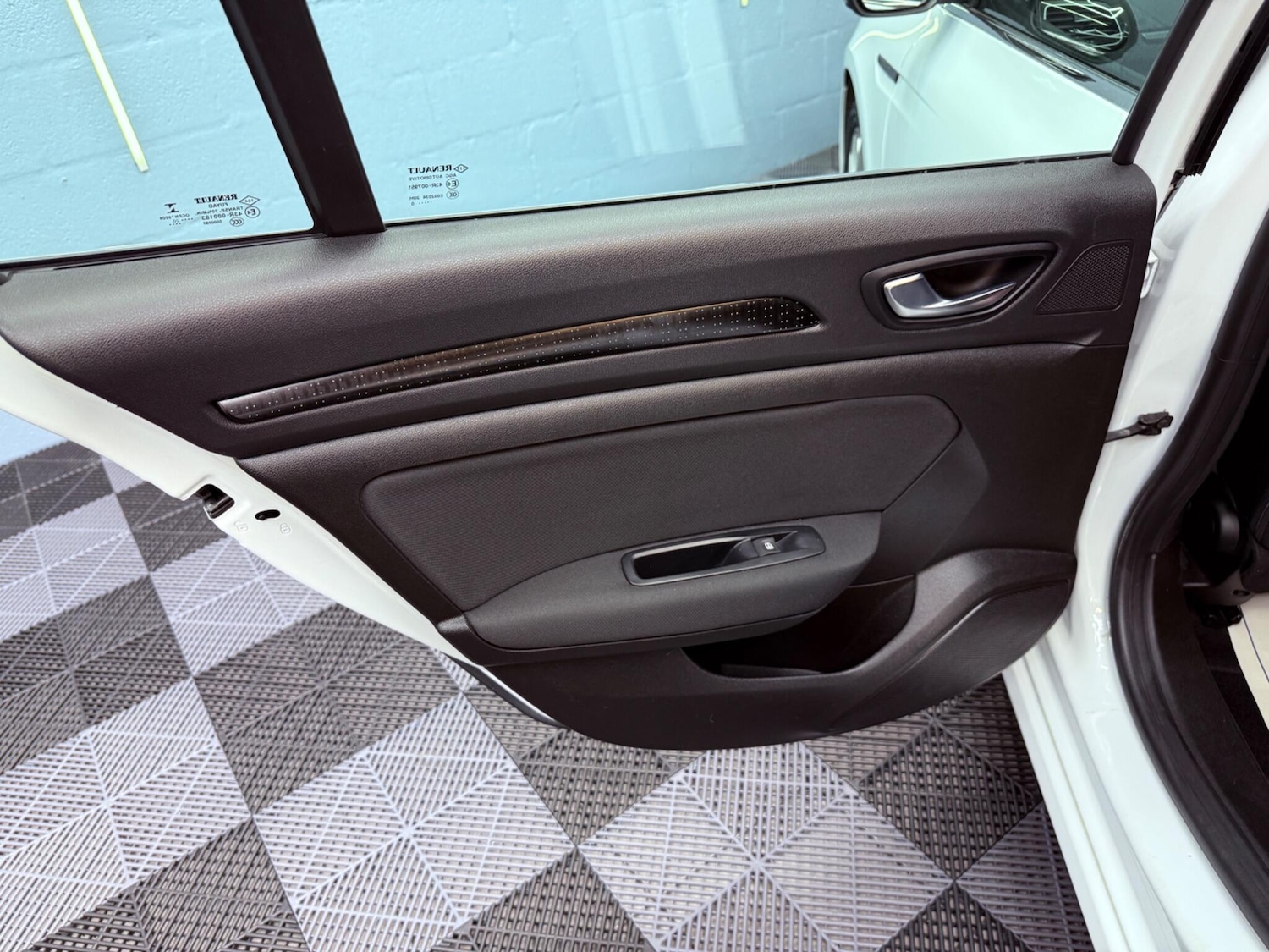 Used Renault Megane 2020 for sale - 76573475: Photo 28