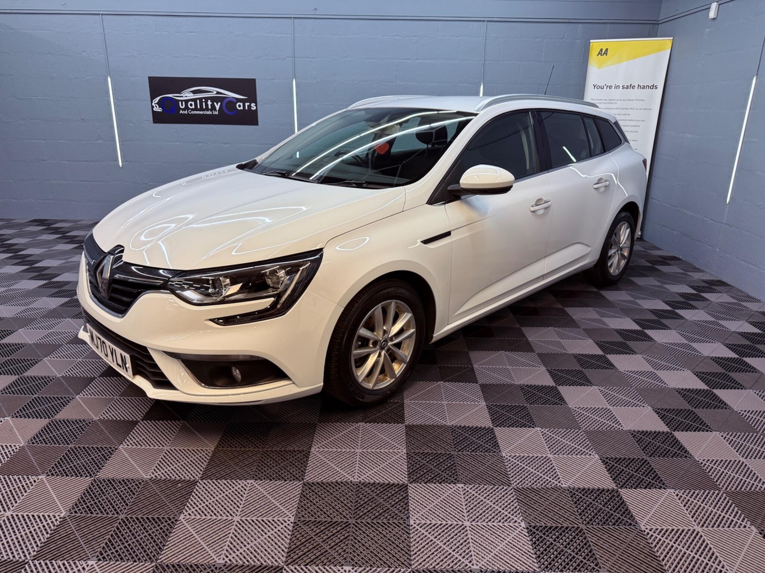Used Renault Megane 2020 for sale - 76573475: Photo 4