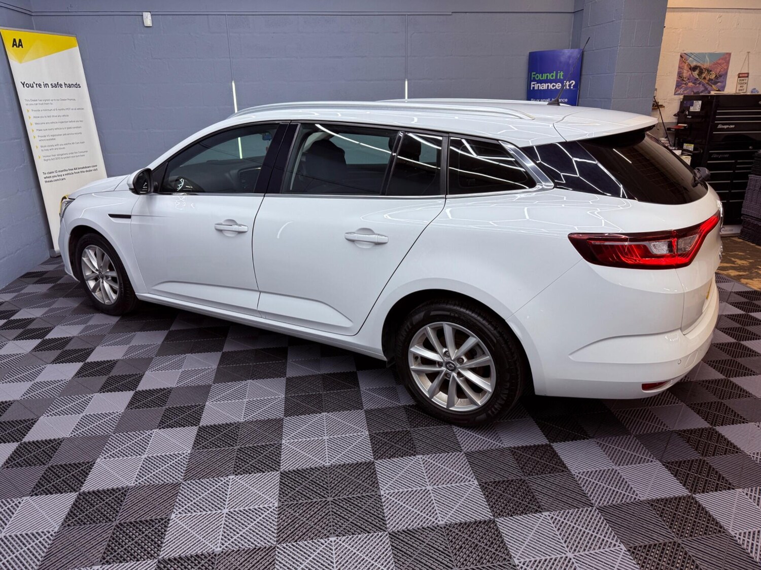 Used Renault Megane 2020 for sale - 76573475: Photo 47