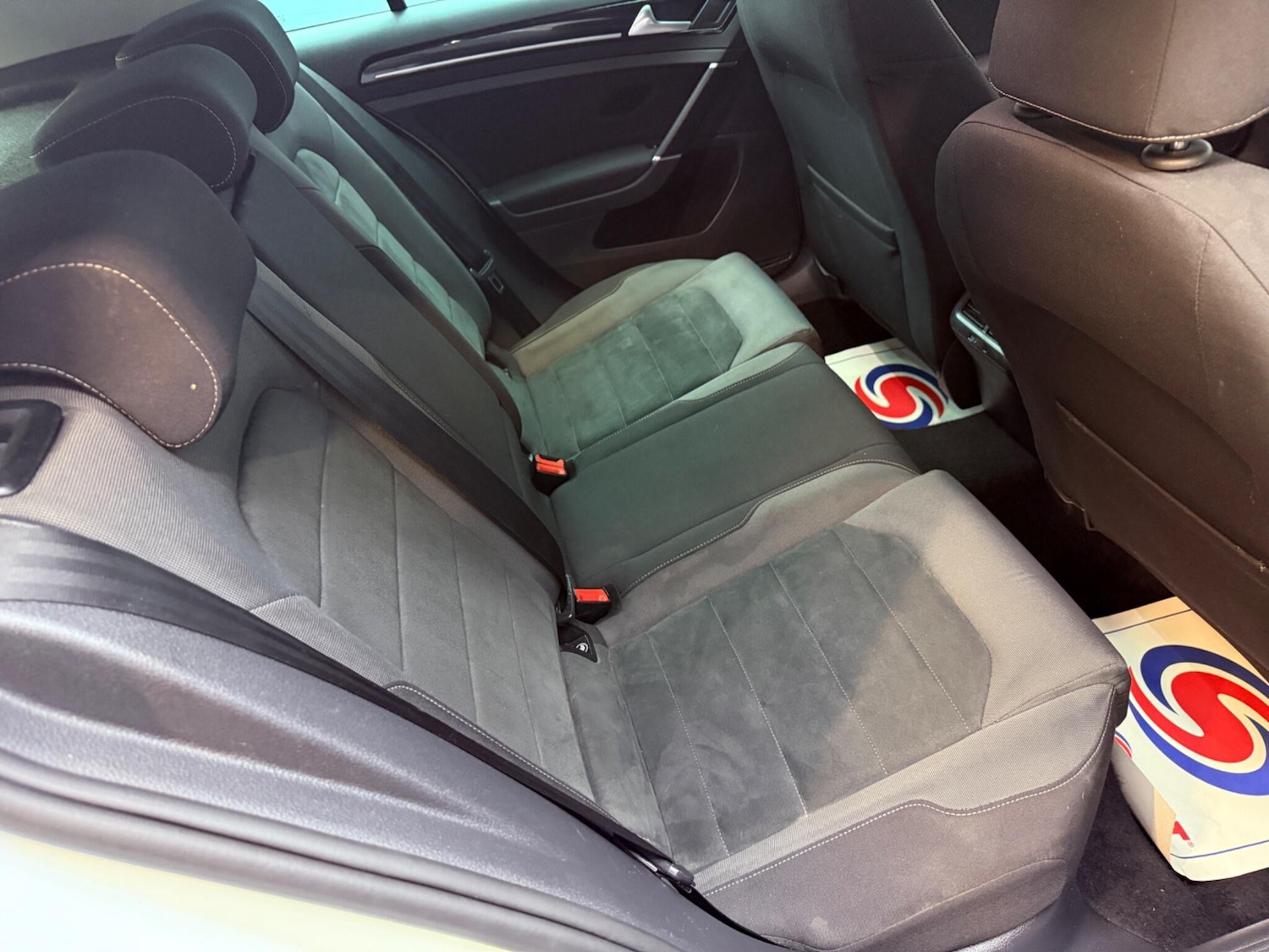 Used Volkswagen Golf 2017 for sale - 76987632: Photo 14