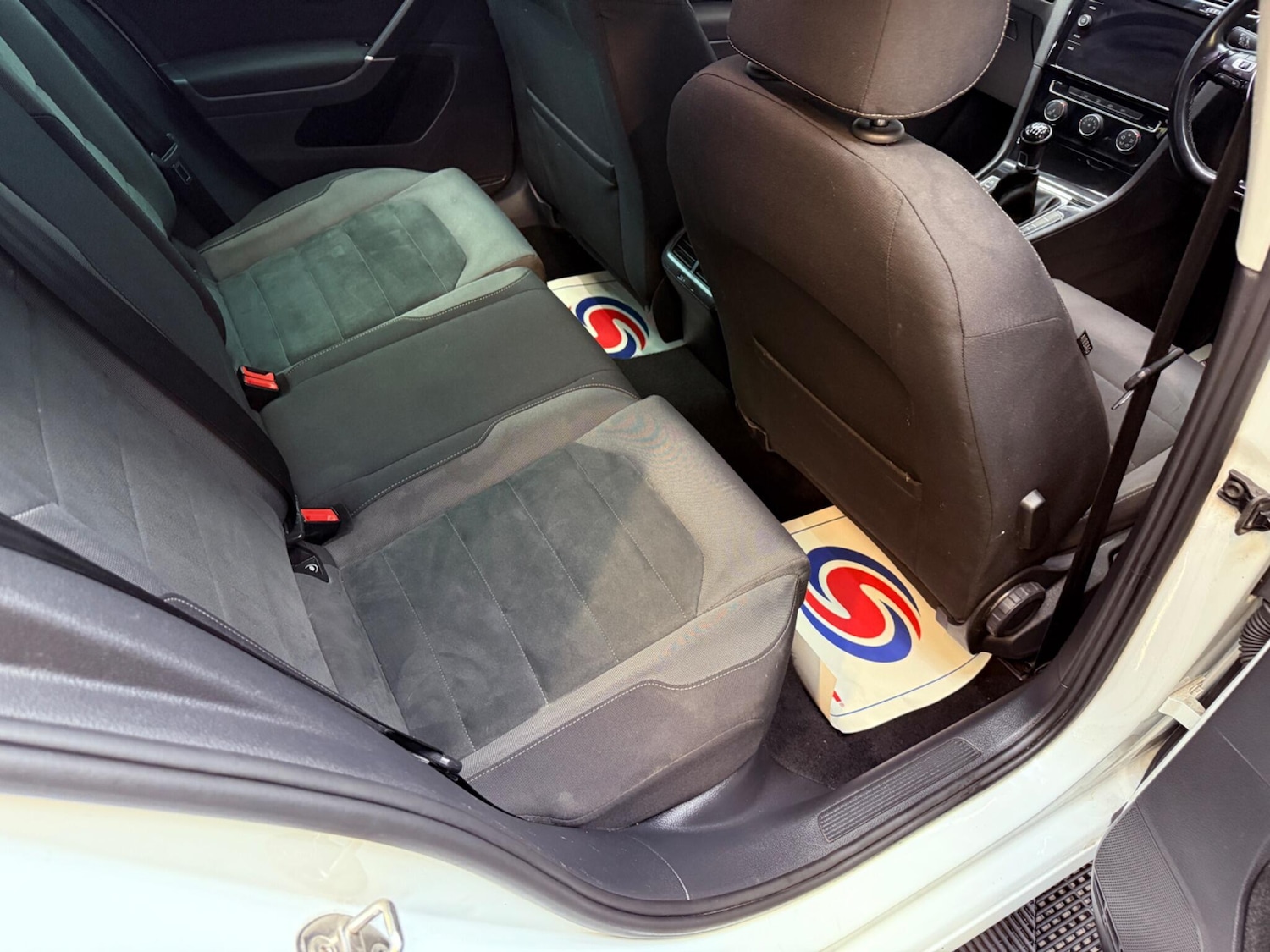 Used Volkswagen Golf 2017 for sale - 76987632: Photo 15