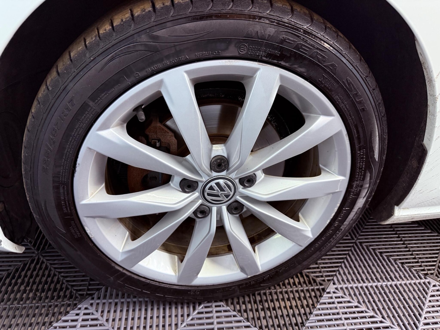 Used Volkswagen Golf 2017 for sale - 76987632: Photo 21