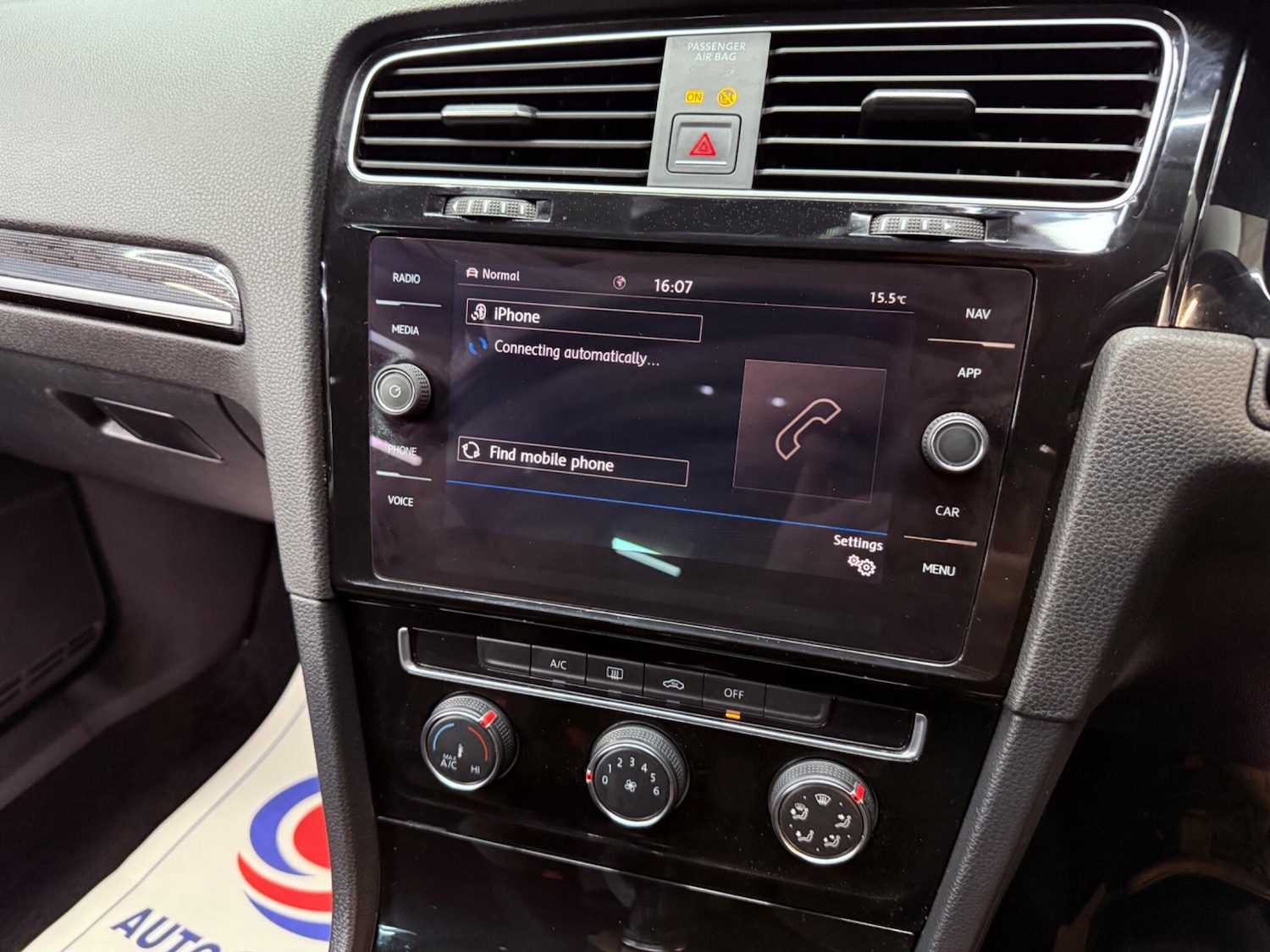 Used Volkswagen Golf 2017 for sale - 76987632: Photo 29