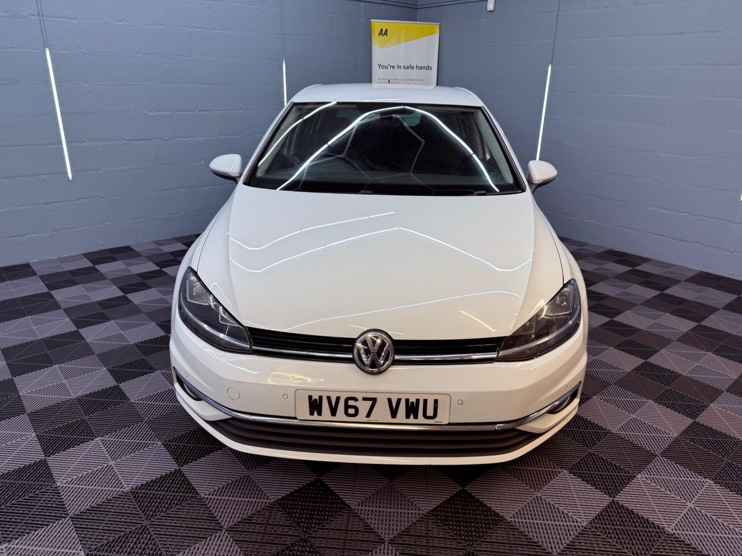 Used Volkswagen Golf 2017 for sale - 76987632: Photo 3