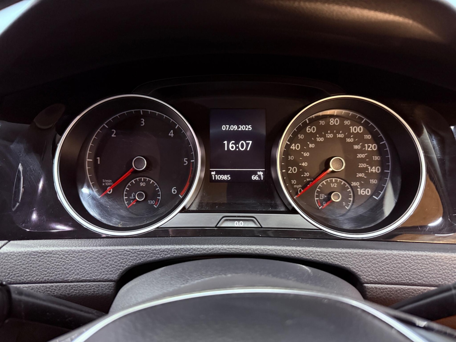 Used Volkswagen Golf 2017 for sale - 76987632: Photo 30