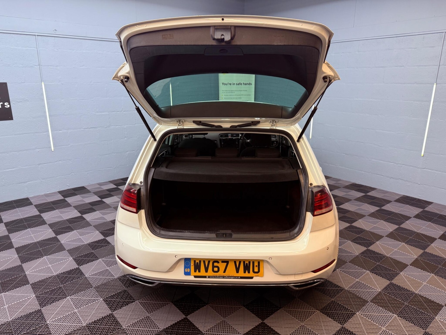 Used Volkswagen Golf 2017 for sale - 76987632: Photo 33