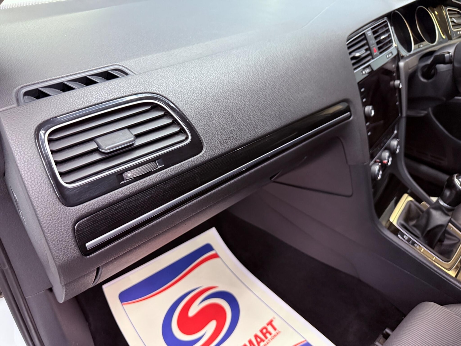 Used Volkswagen Golf 2017 for sale - 76987632: Photo 40