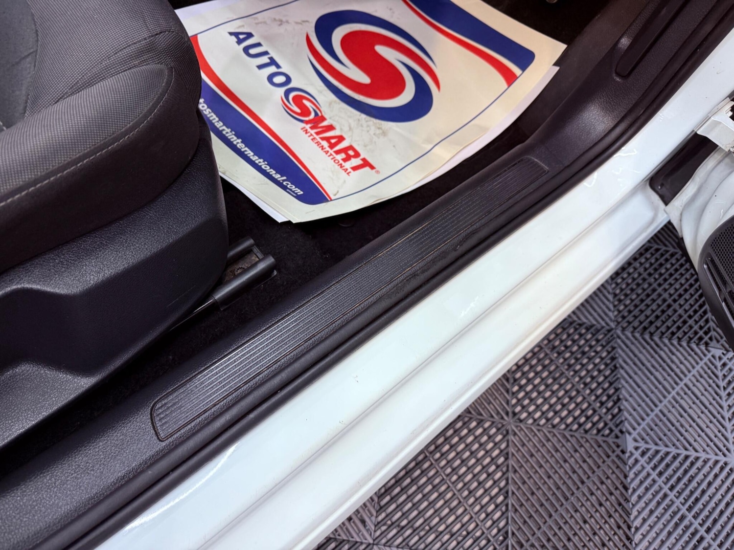 Used Volkswagen Golf 2017 for sale - 76987632: Photo 41