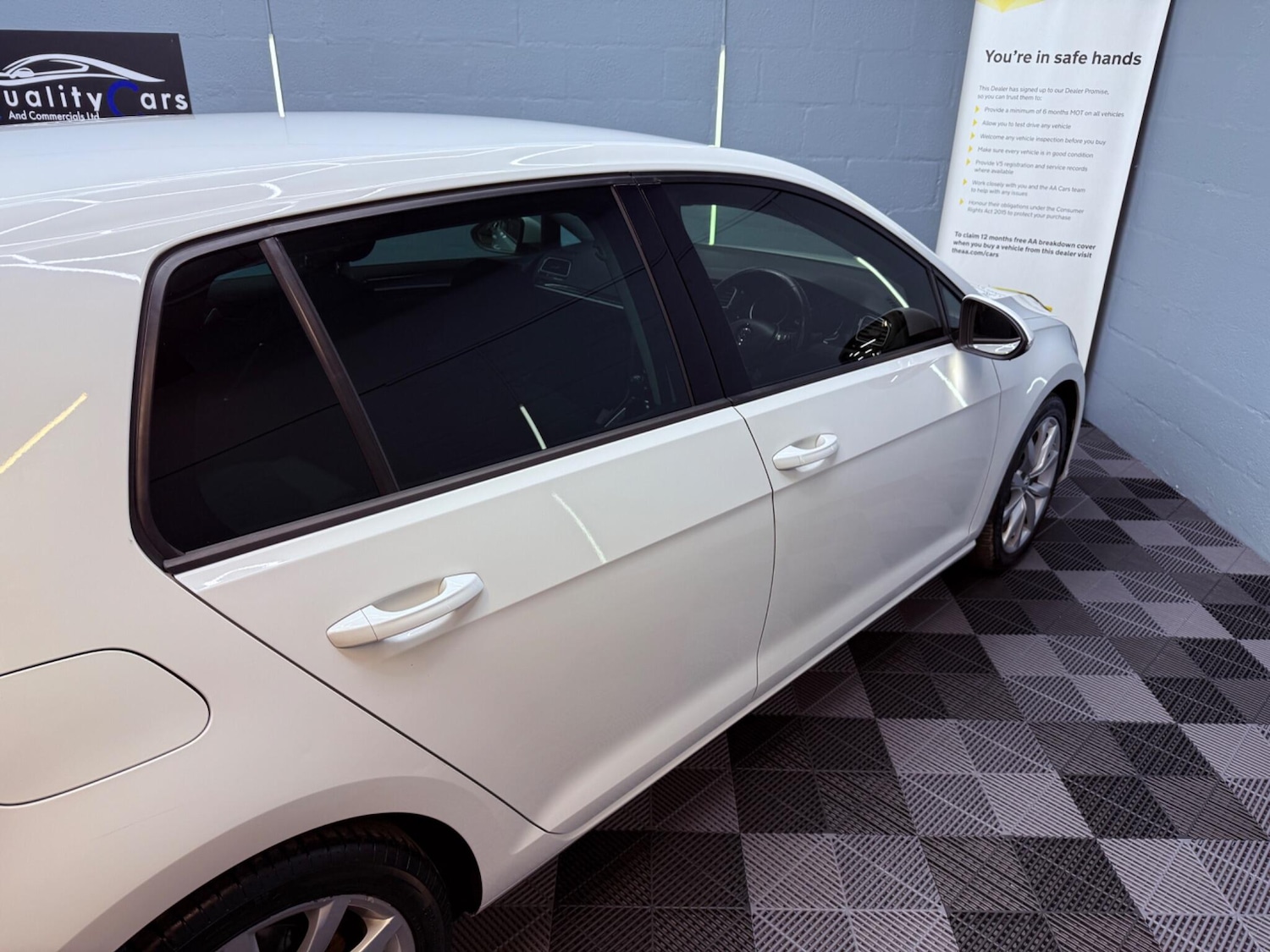 Used Volkswagen Golf 2017 for sale - 76987632: Photo 45