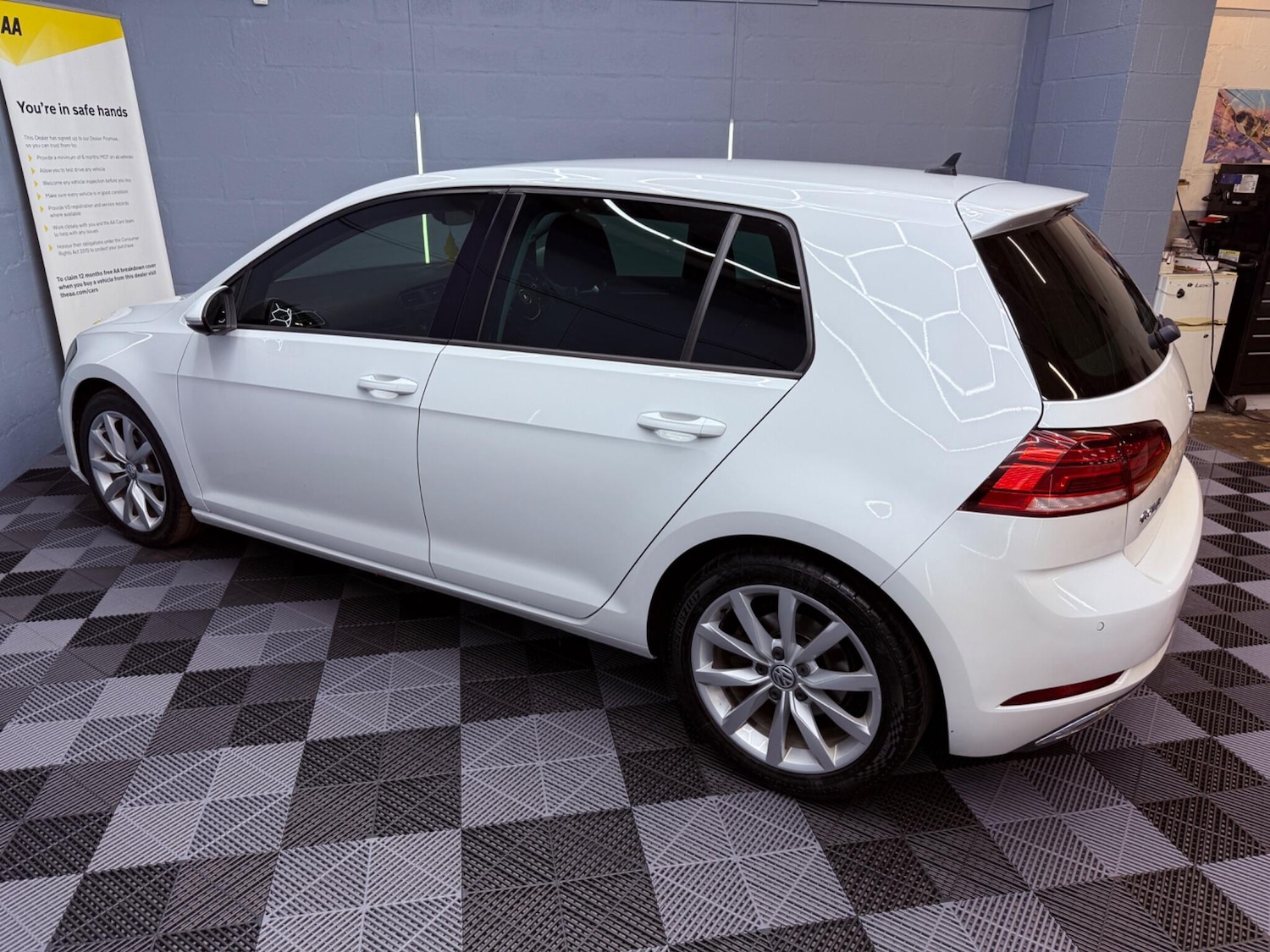 Used Volkswagen Golf 2017 for sale - 76987632: Photo 5