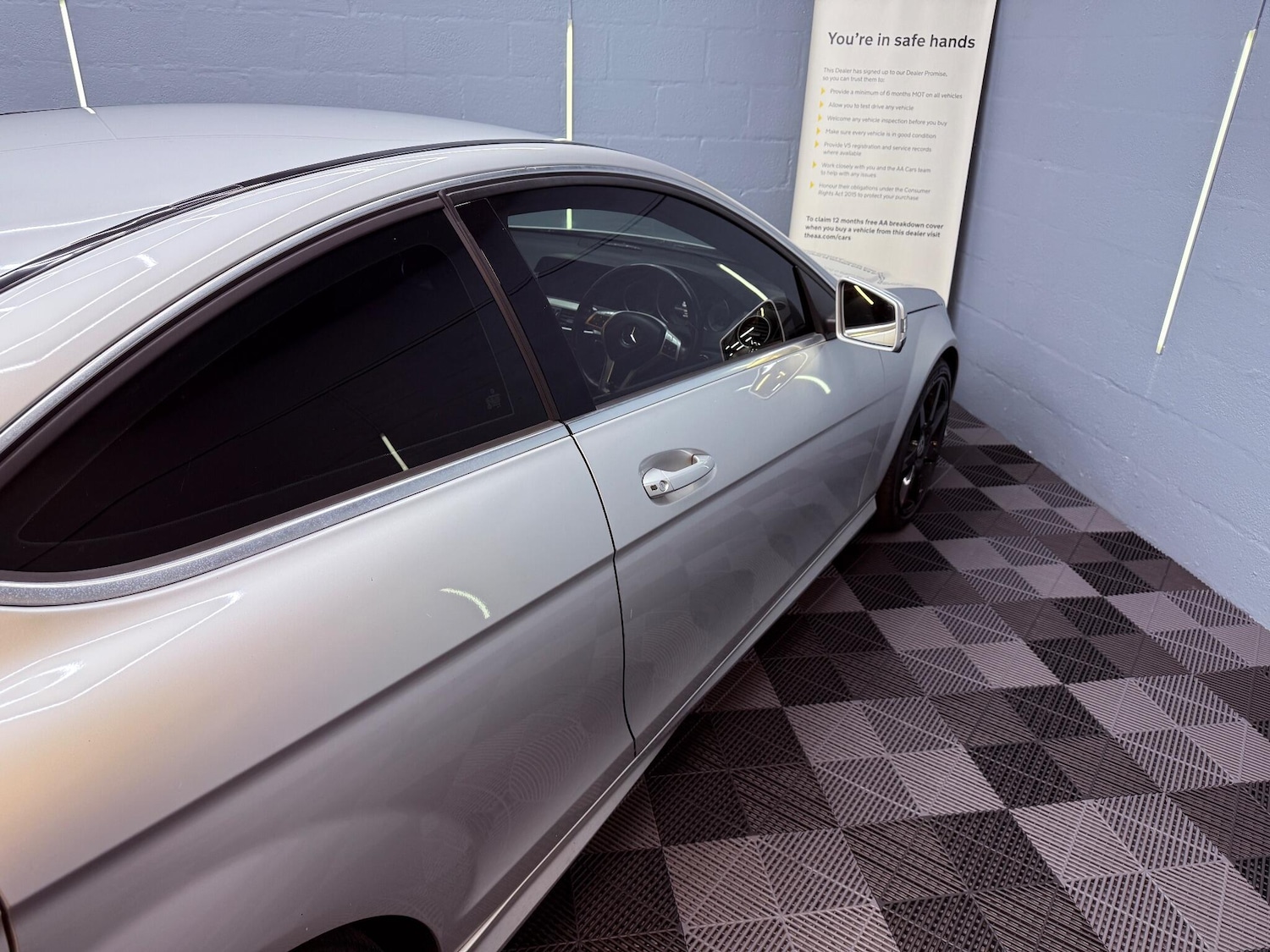 Used Mercedes-Benz C Class 2012 for sale - 76992454: Photo 31