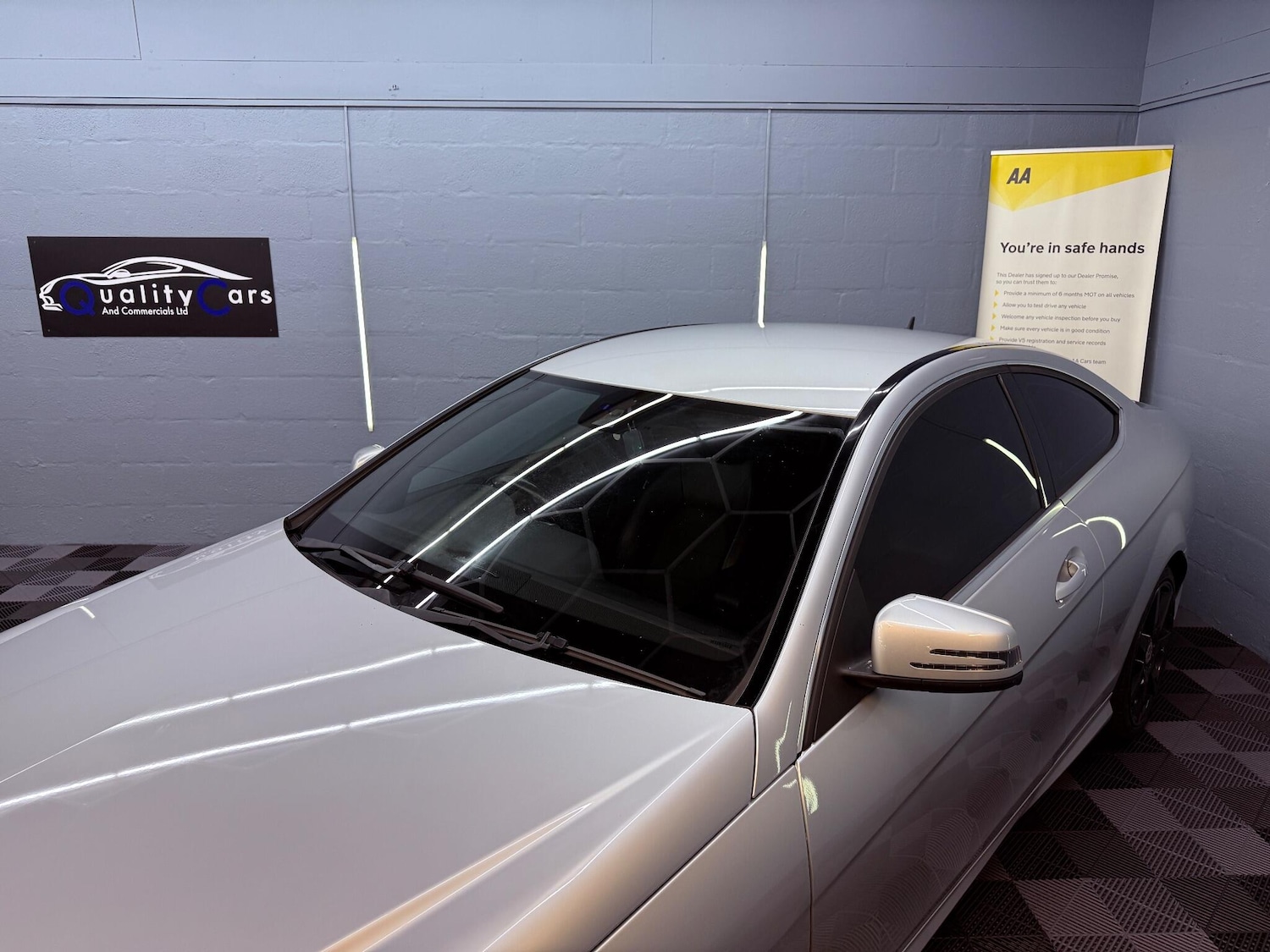 Used Mercedes-Benz C Class 2012 for sale - 76992454: Photo 4