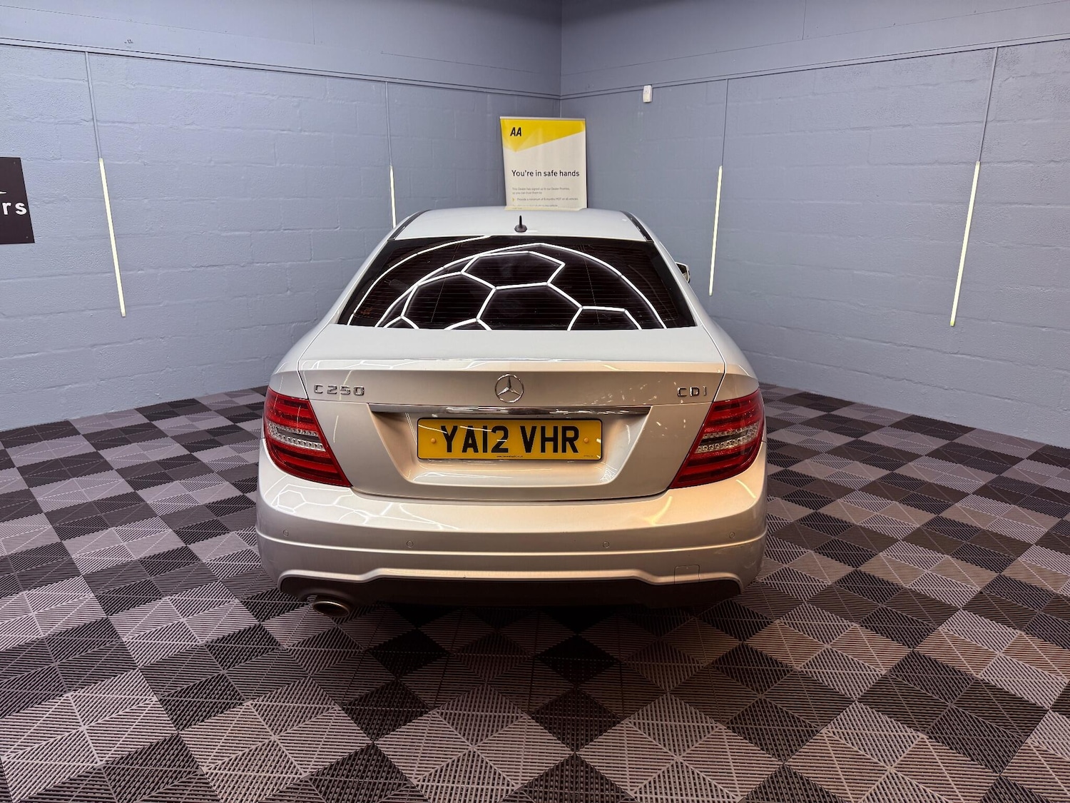 Used Mercedes-Benz C Class 2012 for sale - 76992454: Photo 42