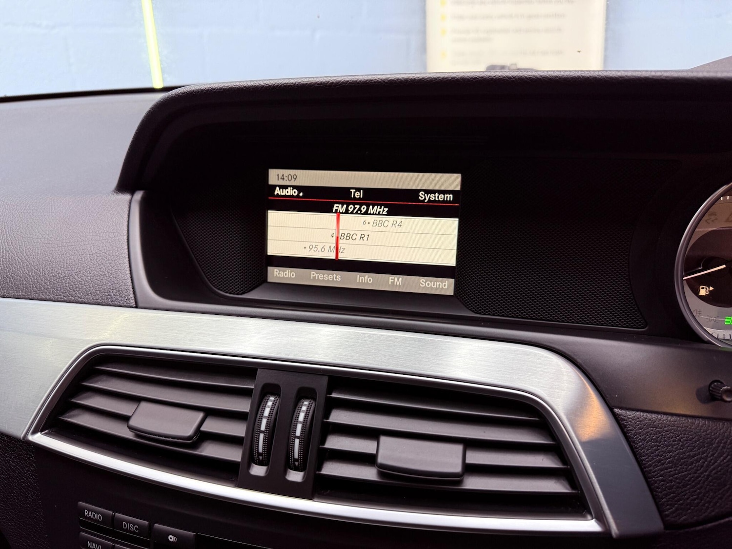 Used Mercedes-Benz C Class 2012 for sale - 76992454: Photo 9