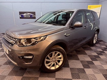Used Land Rover Discovery Sport 2016 for sale - 75928519: Photo