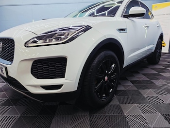 Used Jaguar E-Pace 2018 for sale - 79465354: Photo
