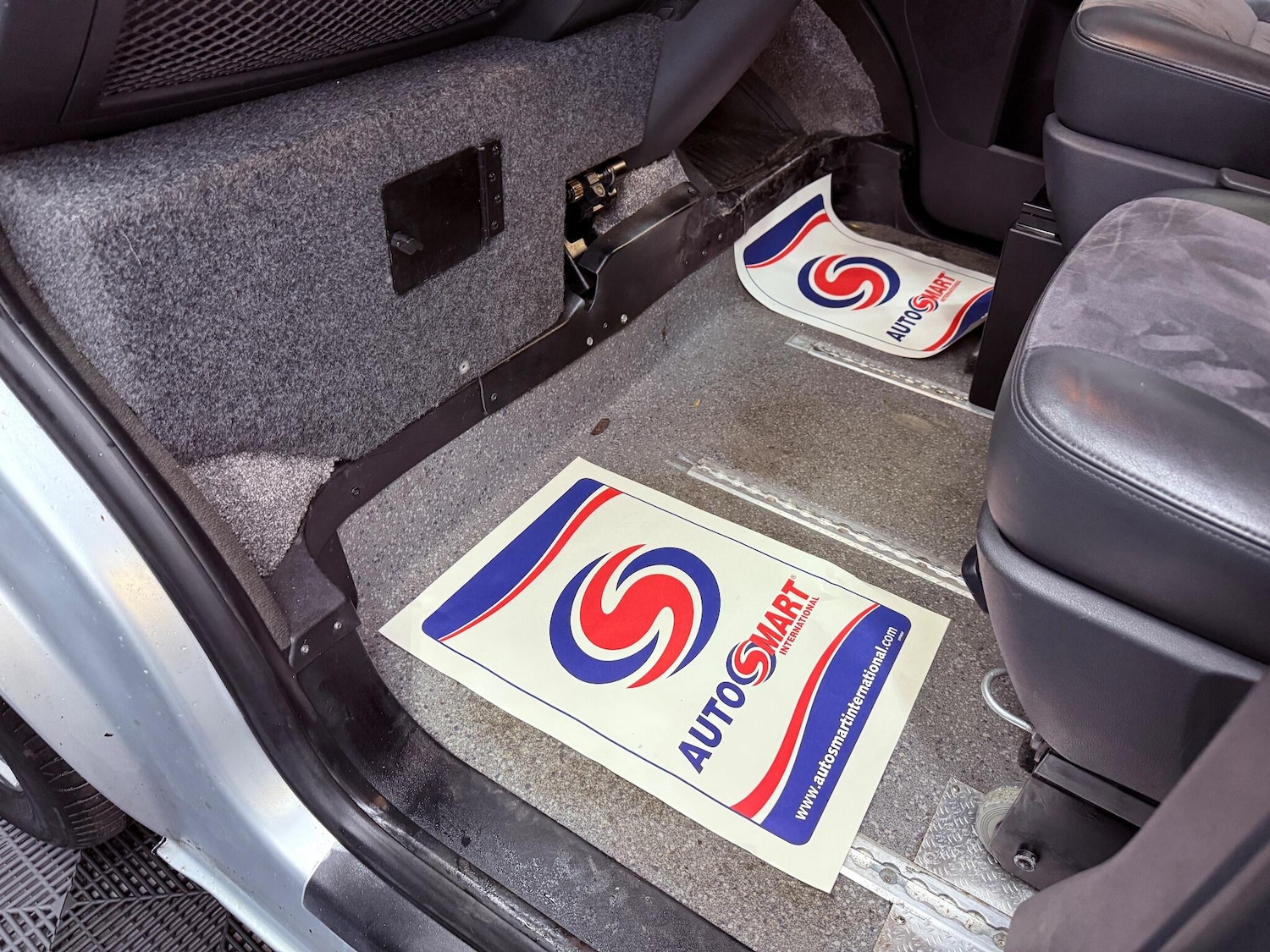 Used Volkswagen Caravelle 2011 for sale - 76306746: Photo 22