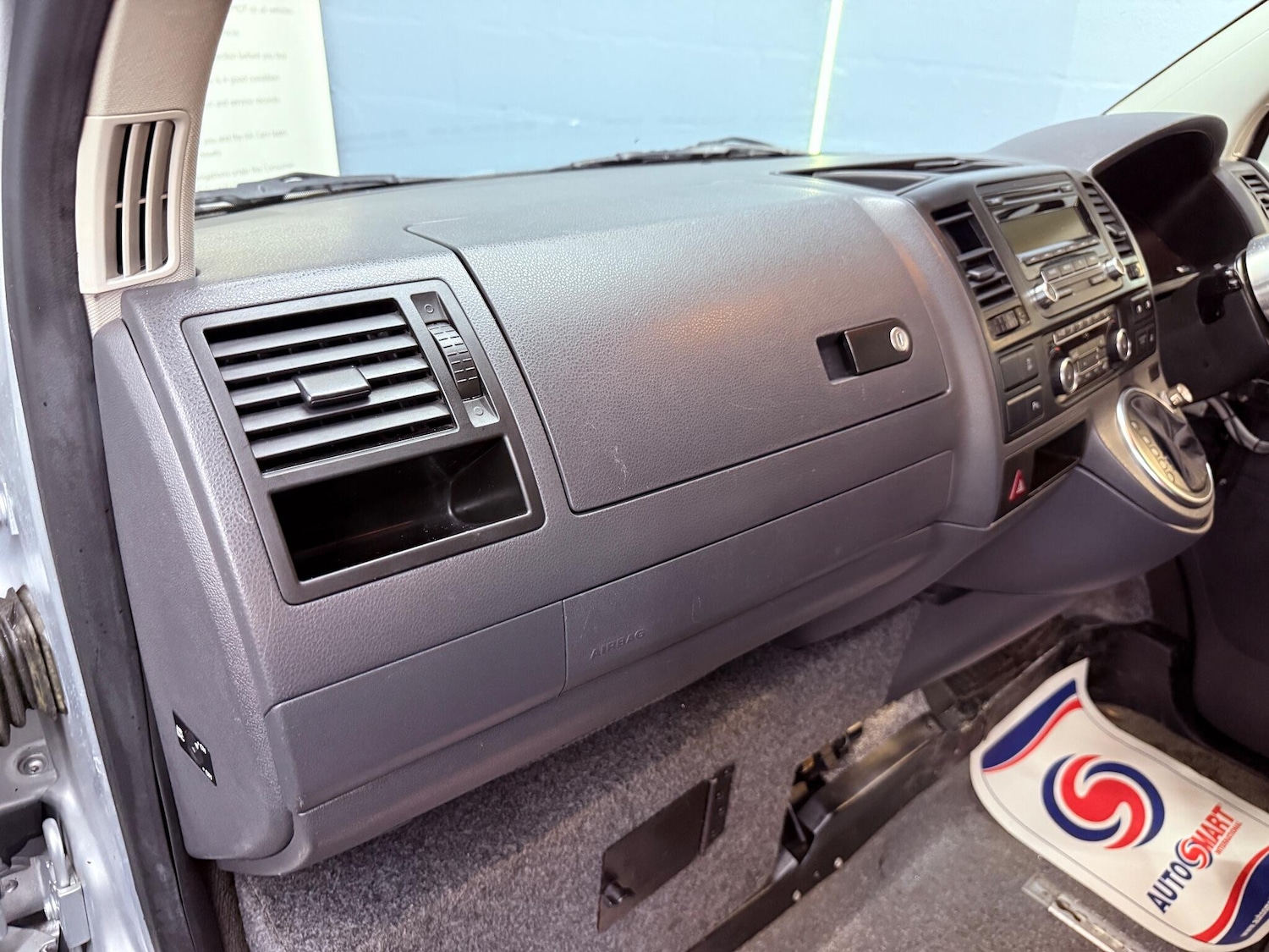 Used Volkswagen Caravelle 2011 for sale - 76306746: Photo 23