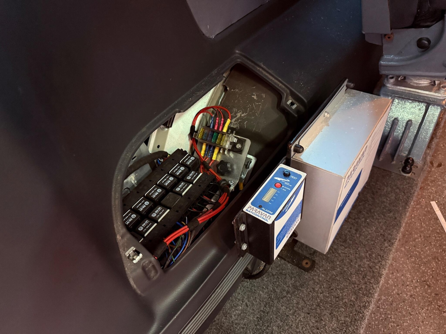 Used Volkswagen Caravelle 2011 for sale - 76306746: Photo 34