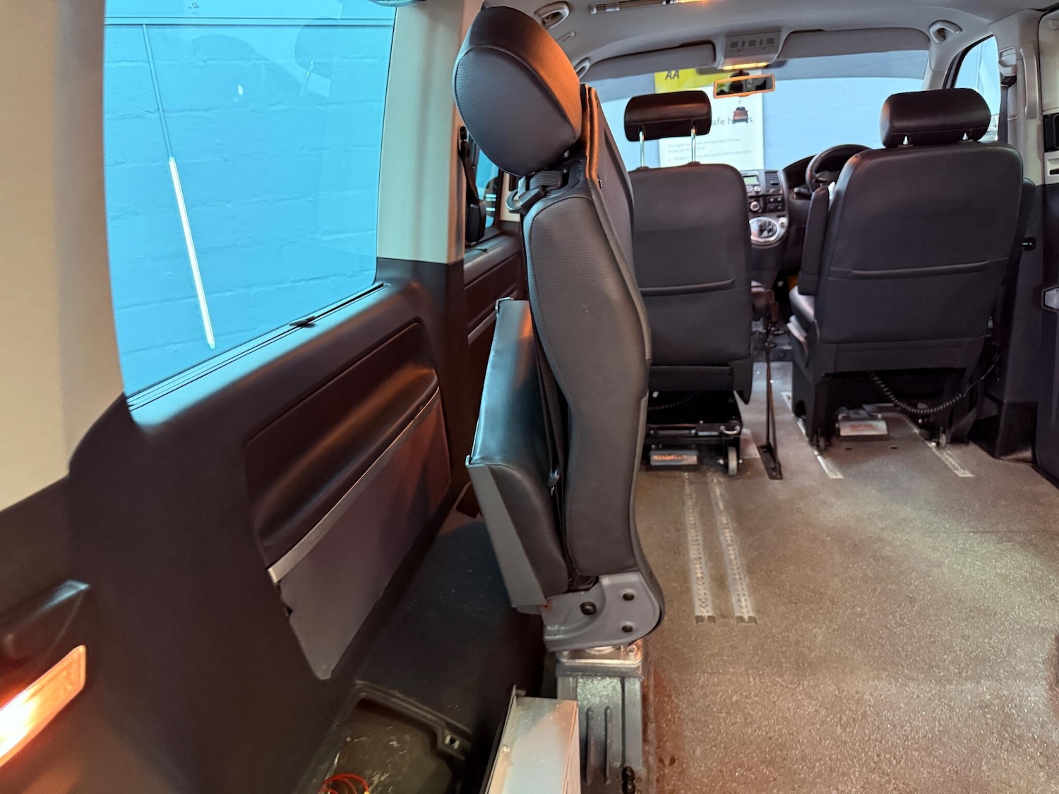 Used Volkswagen Caravelle 2011 for sale - 76306746: Photo 35