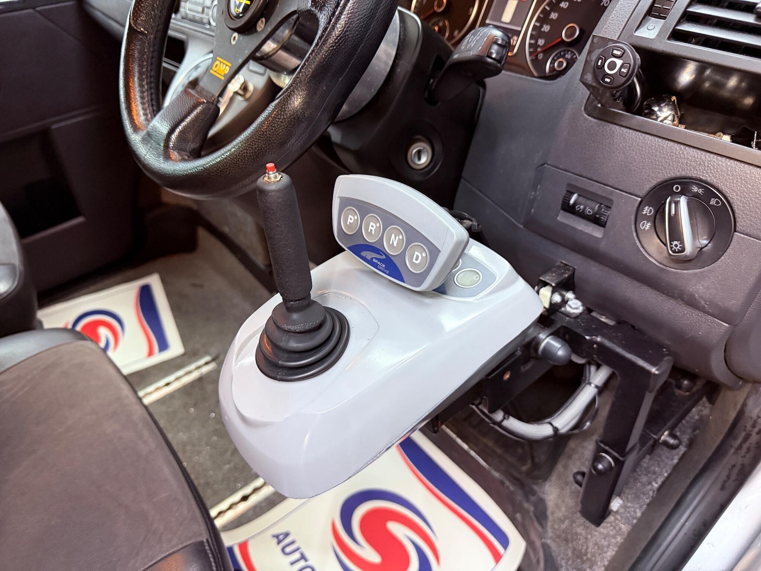 Used Volkswagen Caravelle 2011 for sale - 76306746: Photo 46