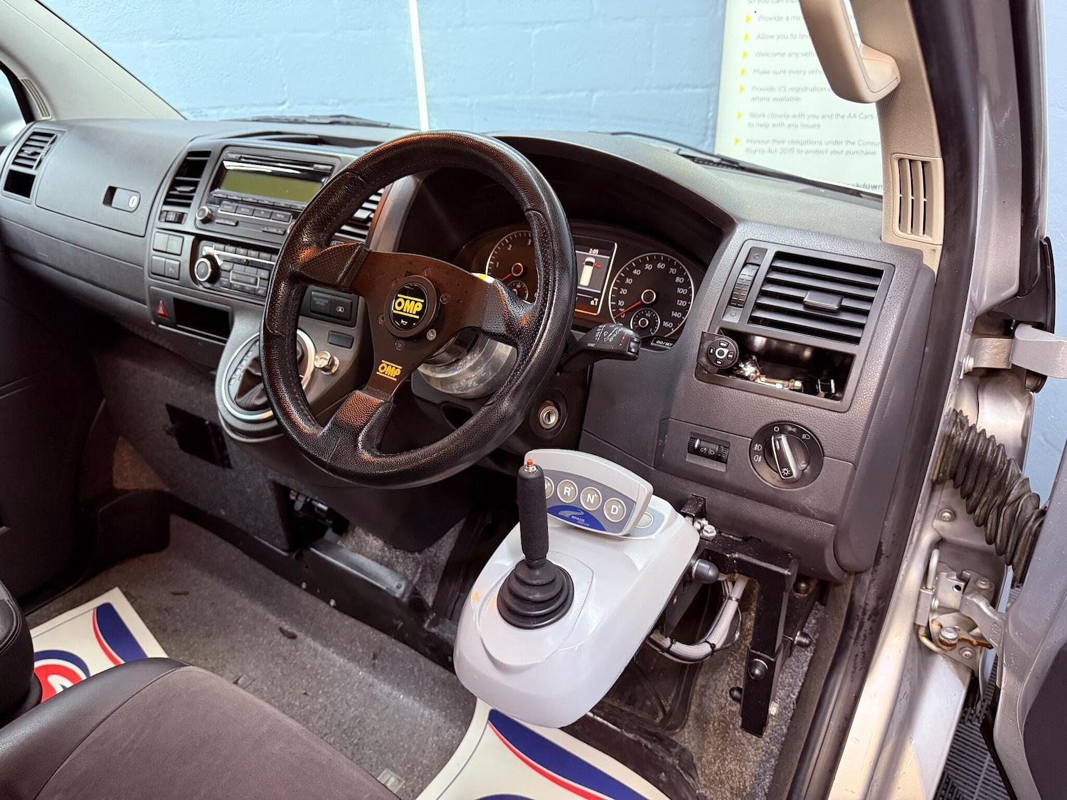 Used Volkswagen Caravelle 2011 for sale - 76306746: Photo 47