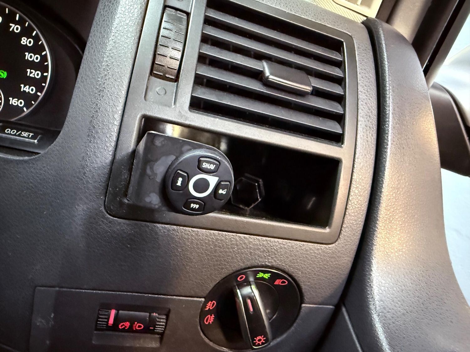 Used Volkswagen Caravelle 2011 for sale - 76306746: Photo 8