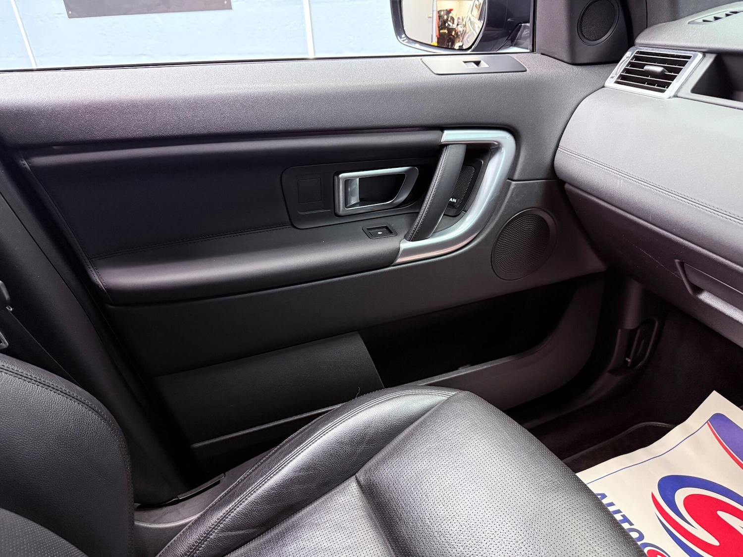 Used Land Rover Discovery Sport 2019 for sale - 76473136: Photo 14