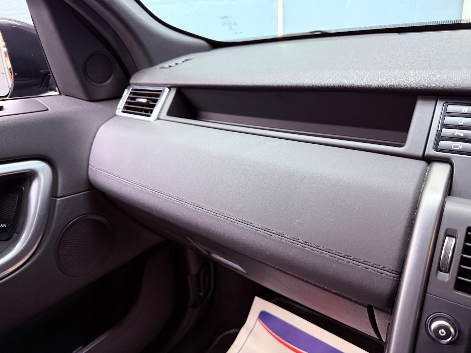 Used Land Rover Discovery Sport 2019 for sale - 76473136: Photo 15