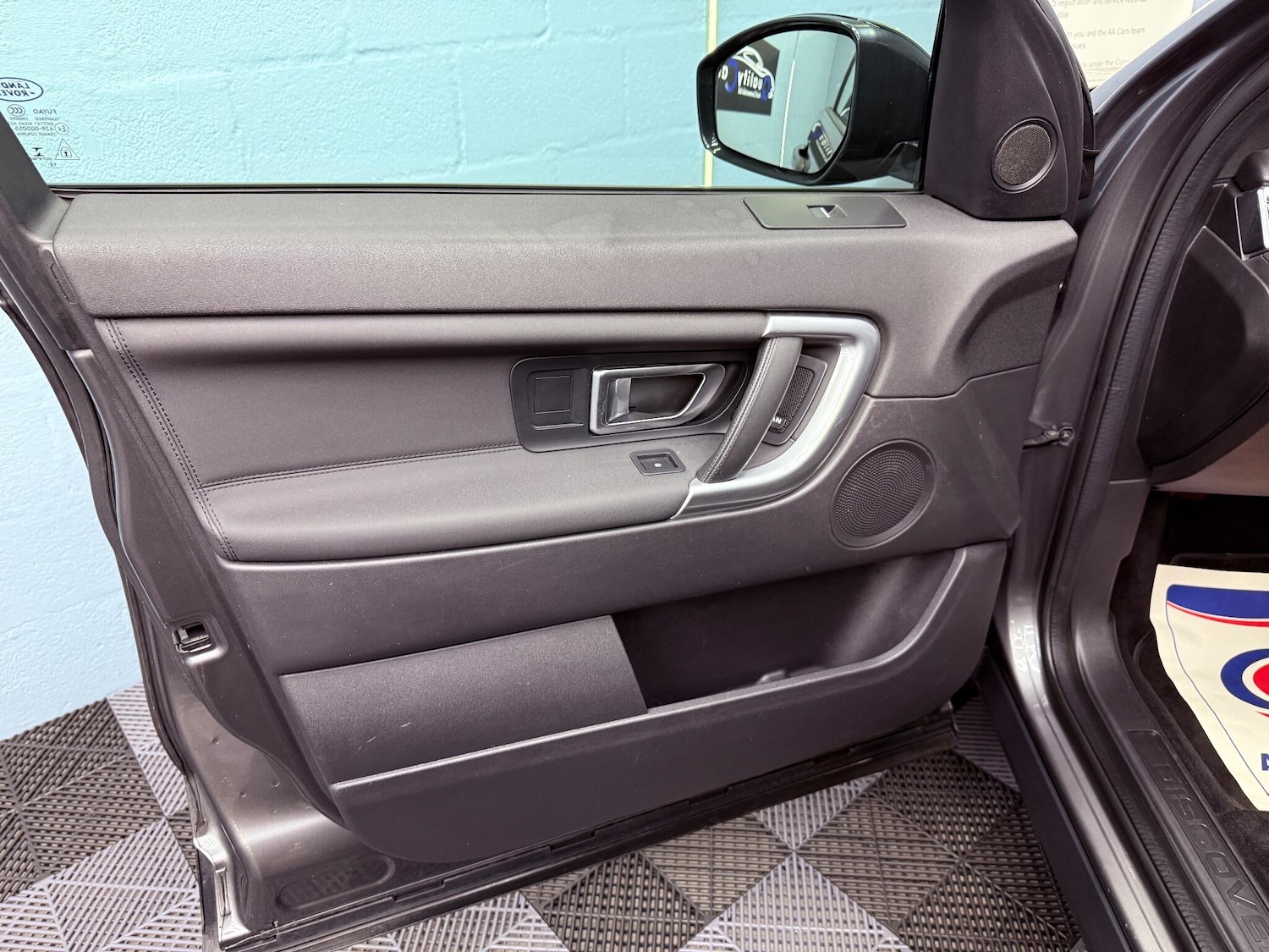 Used Land Rover Discovery Sport 2019 for sale - 76473136: Photo 26