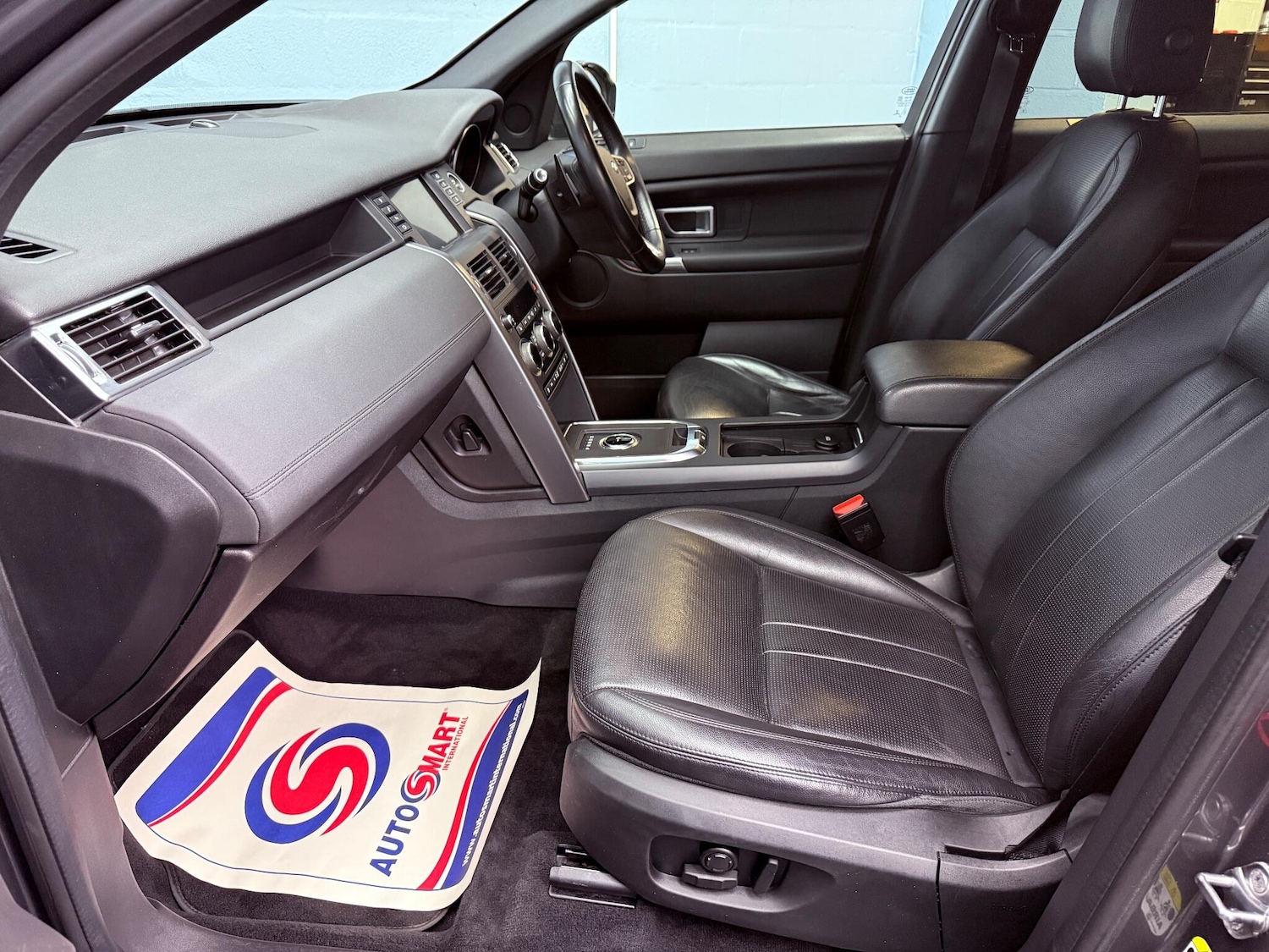 Used Land Rover Discovery Sport 2019 for sale - 76473136: Photo 31