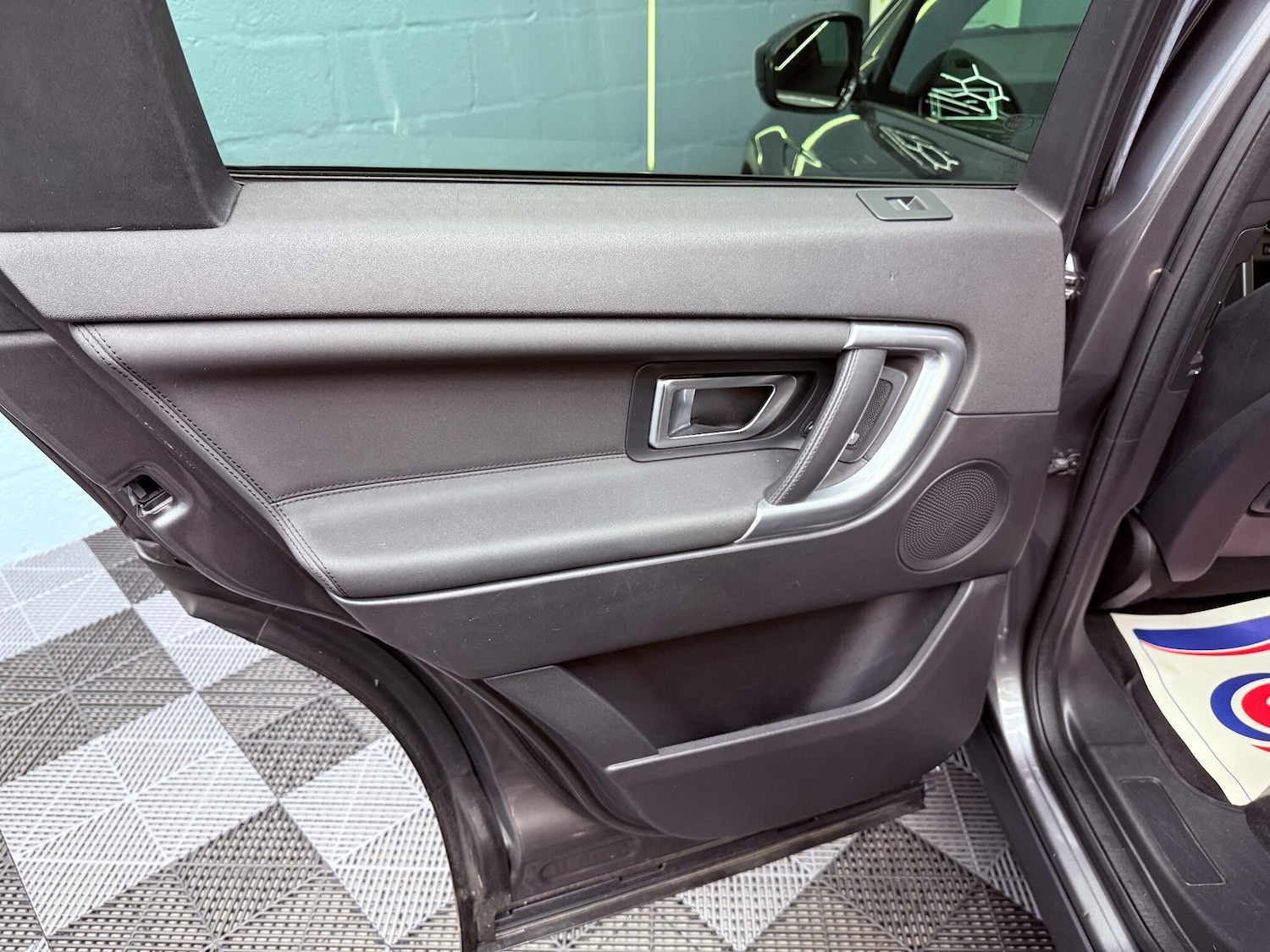 Used Land Rover Discovery Sport 2019 for sale - 76473136: Photo 33