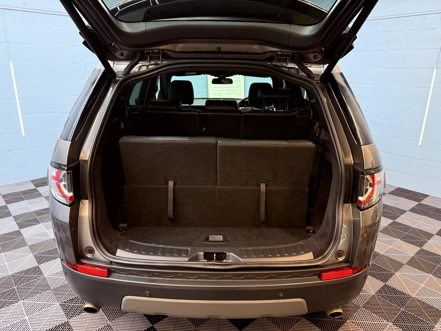 Used Land Rover Discovery Sport 2019 for sale - 76473136: Photo 39