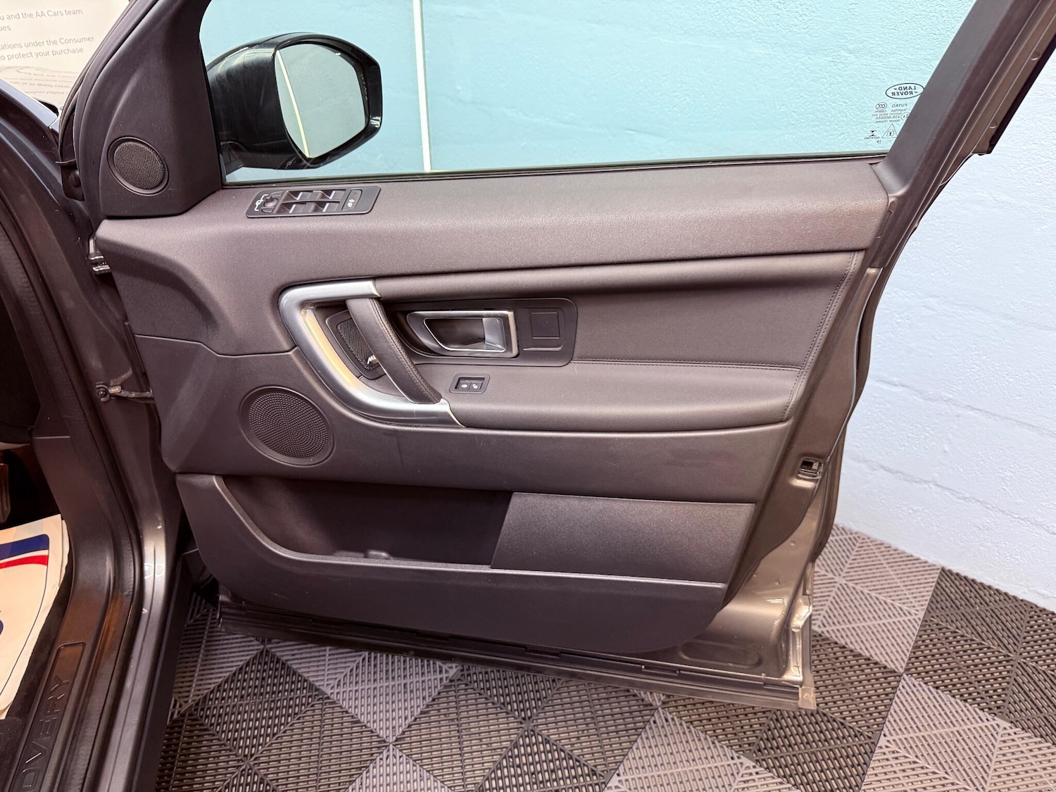 Used Land Rover Discovery Sport 2019 for sale - 76473136: Photo 52