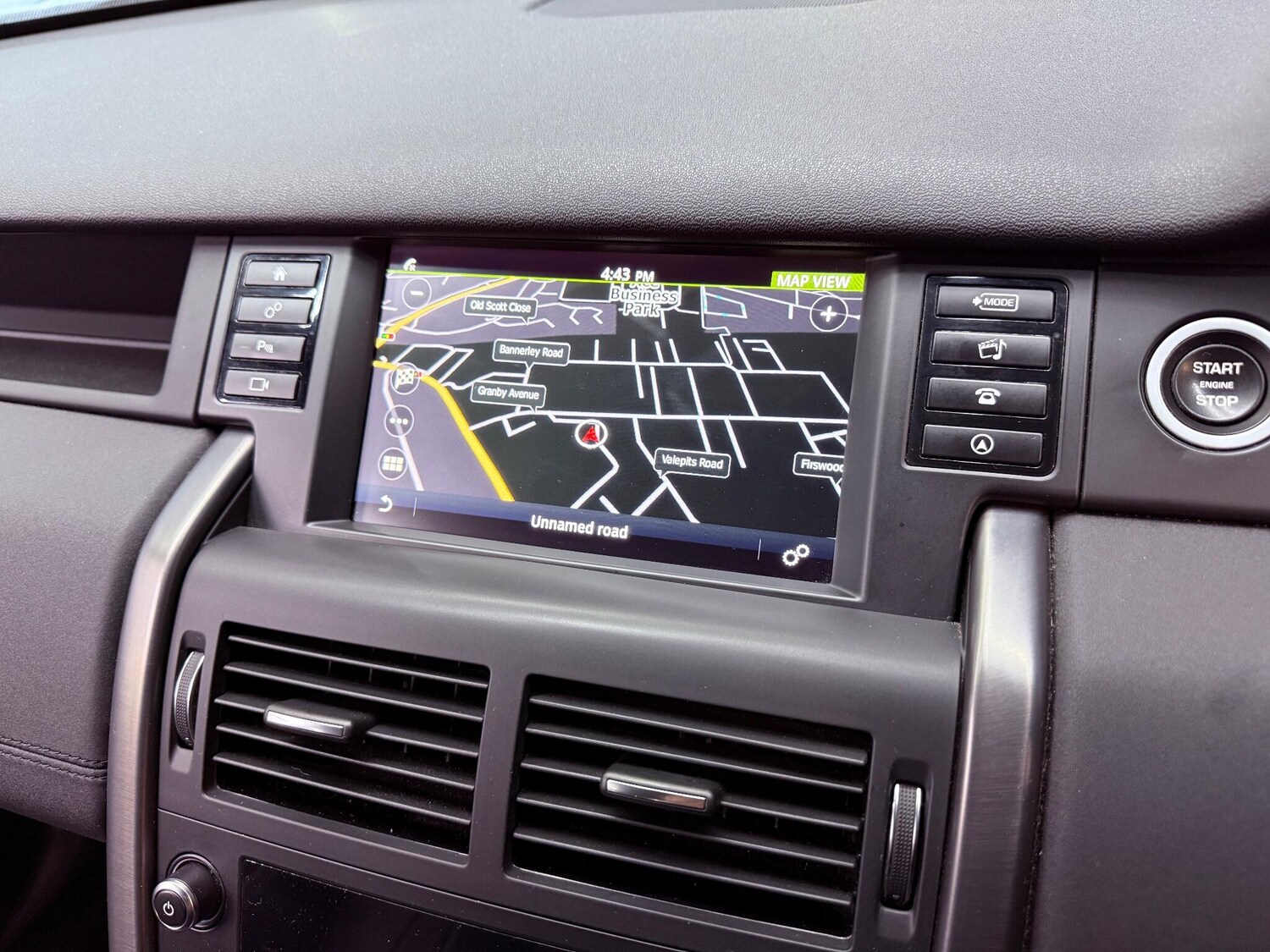 Used Land Rover Discovery Sport 2019 for sale - 76473136: Photo 9