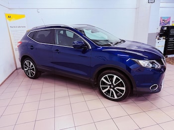 Used Nissan Qashqai 2017 for sale - 76306739: Photo