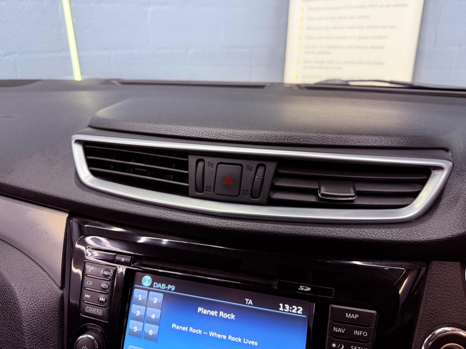 Used Nissan Qashqai 2017 for sale - 77646652: Photo 15