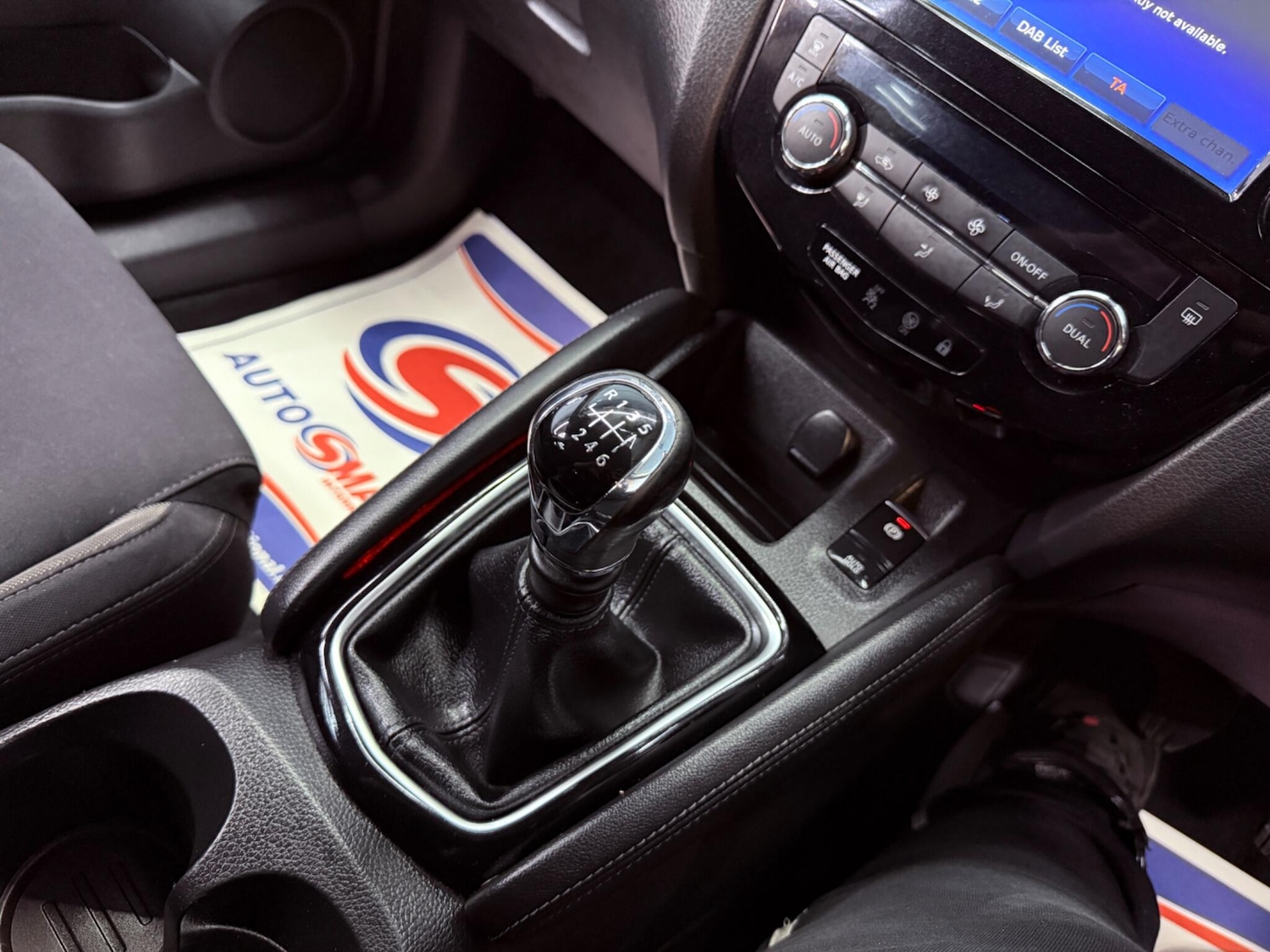 Used Nissan Qashqai 2017 for sale - 77646652: Photo 18