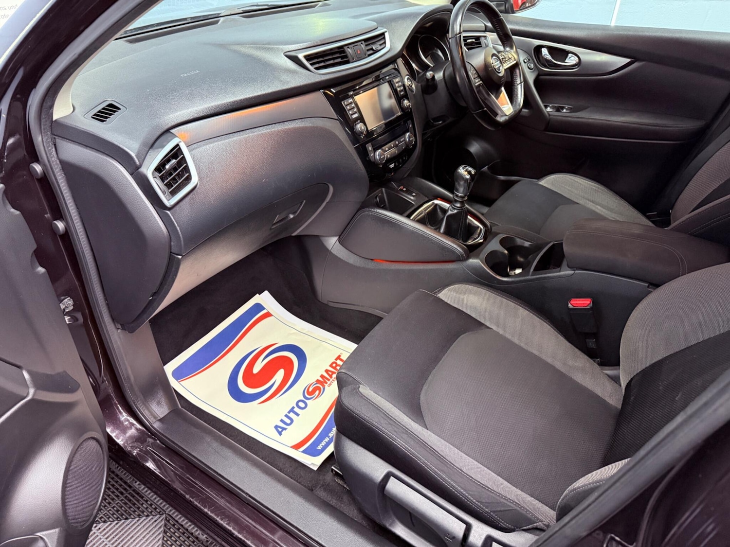 Used Nissan Qashqai 2017 for sale - 77646652: Photo 30