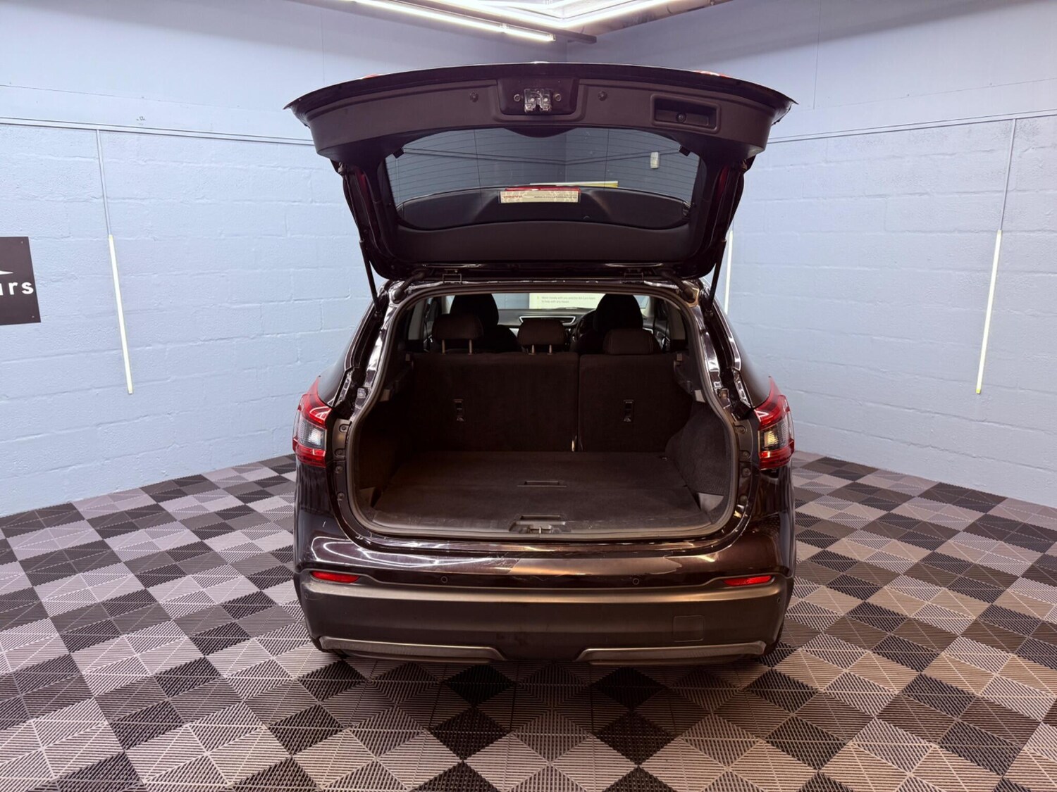 Used Nissan Qashqai 2017 for sale - 77646652: Photo 35