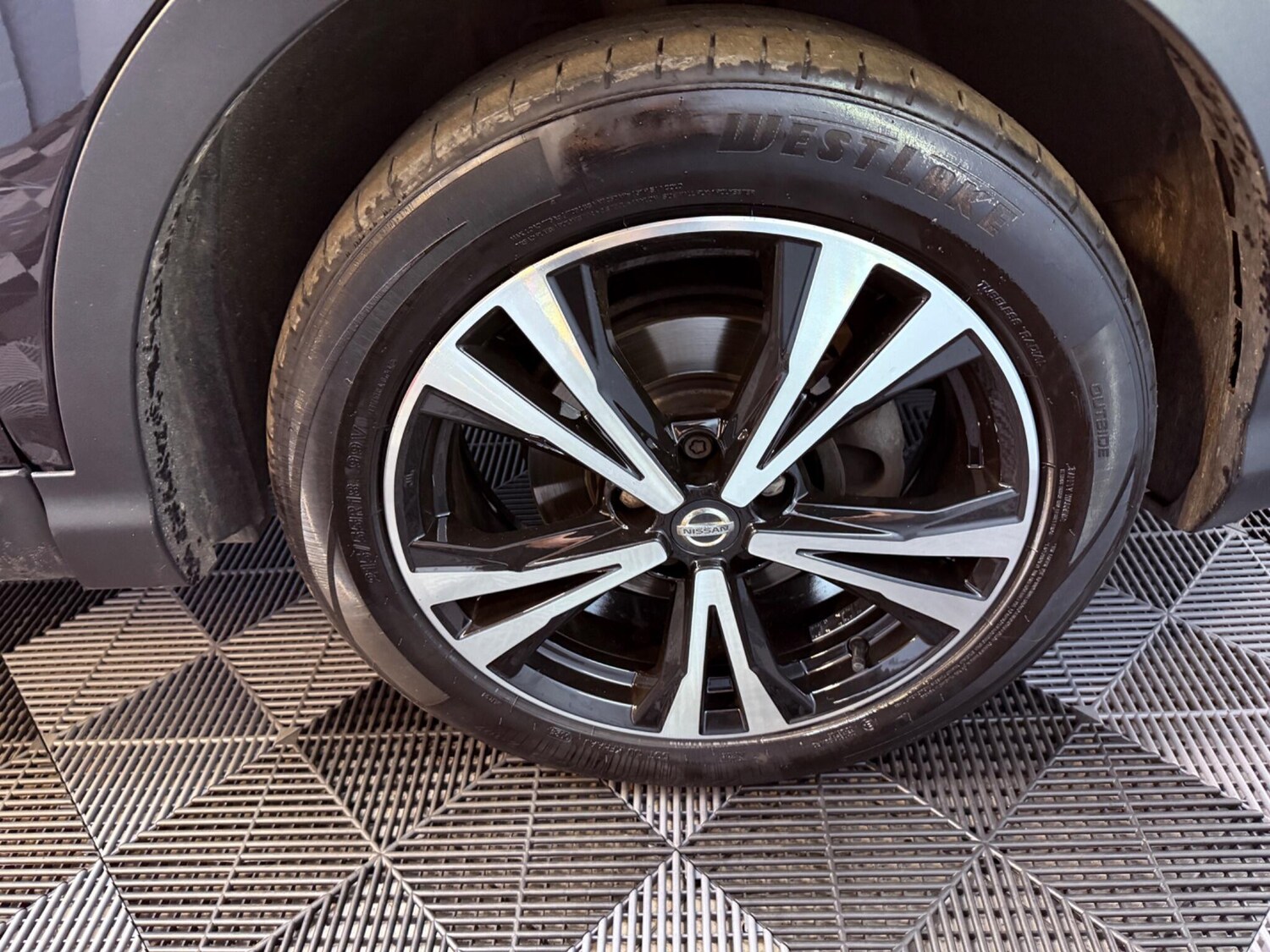 Used Nissan Qashqai 2017 for sale - 77646652: Photo 48