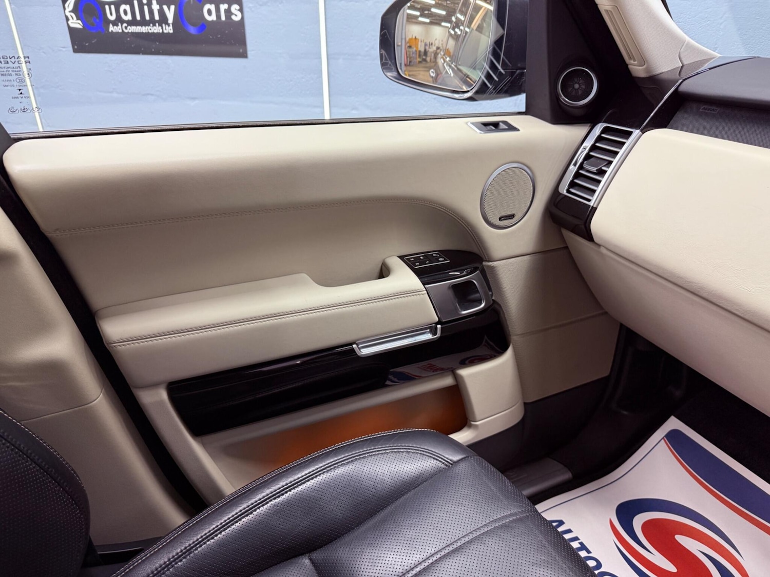 Used Land Rover Range Rover 2014 for sale - 76990857: Photo 17