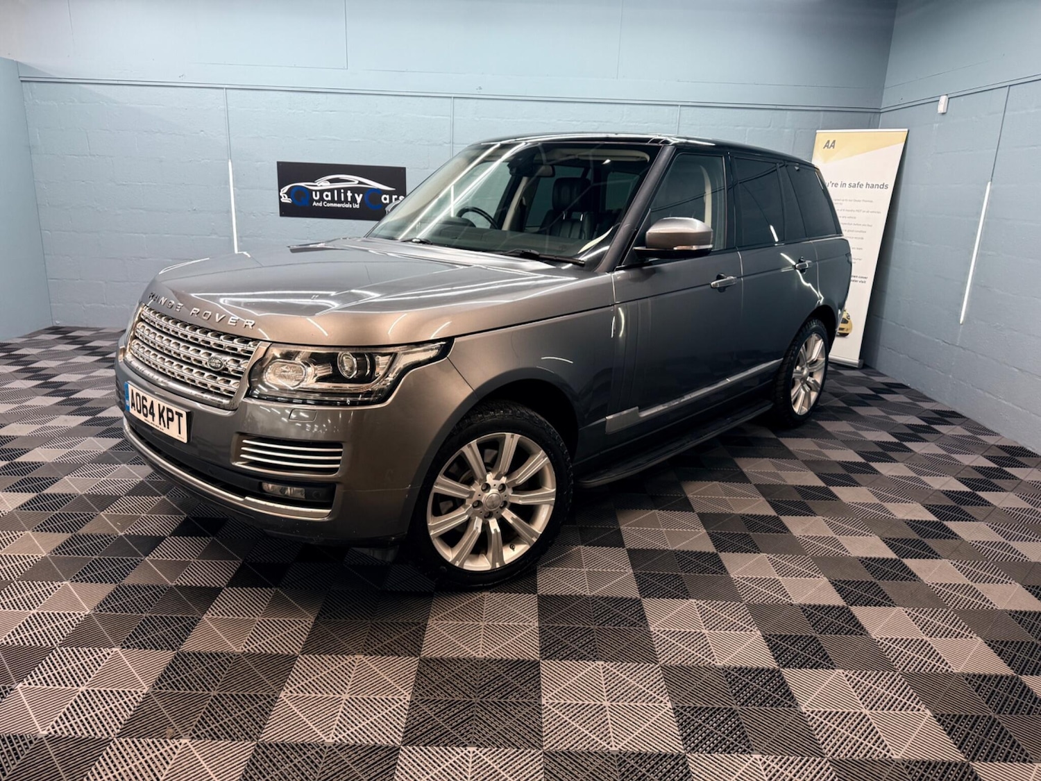Used Land Rover Range Rover 2014 for sale - 76990857: Photo 2